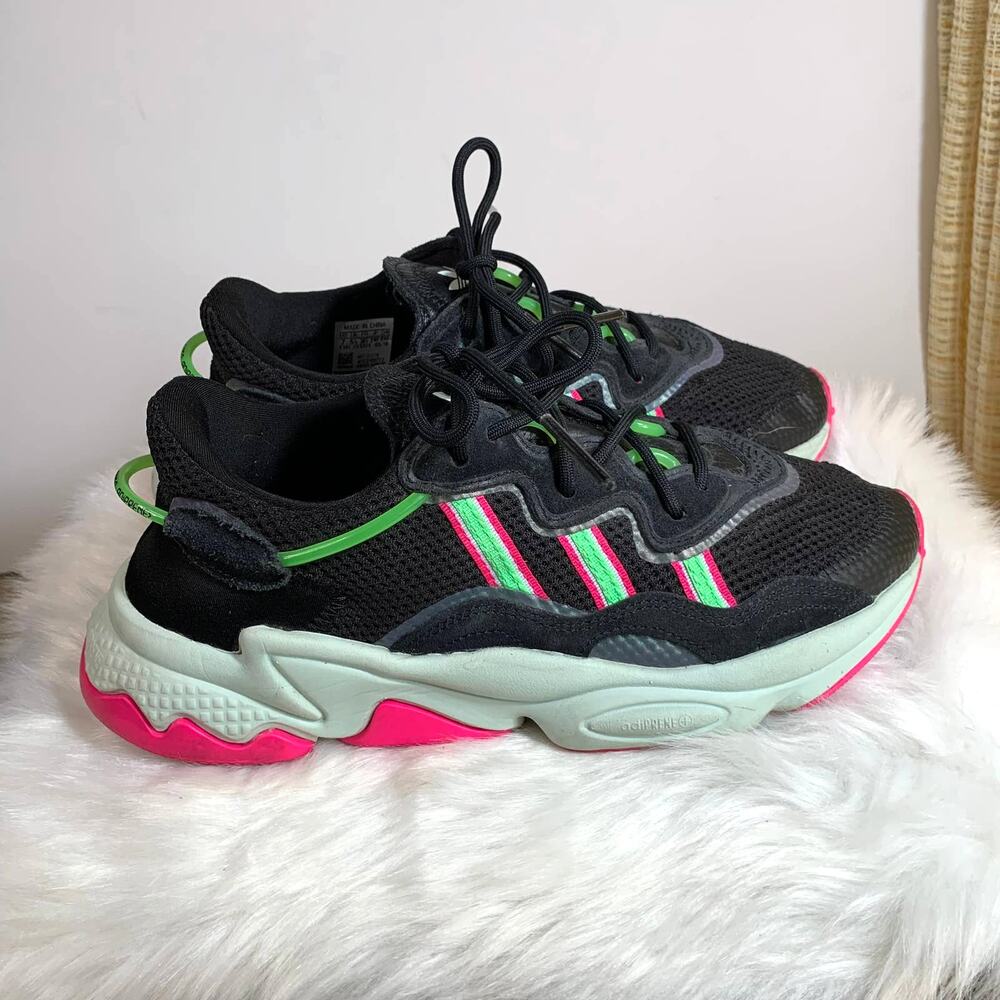 Adidas Originals Ozweego Running Sneakers Size 7